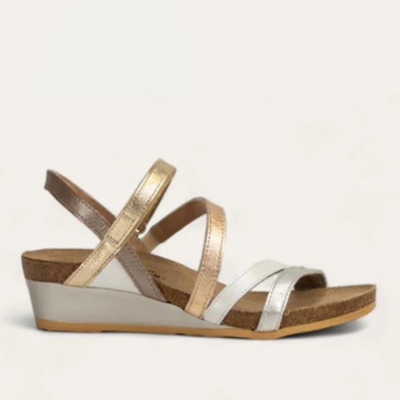 NAOT NWT Fantasy Collection Hero leather sandal